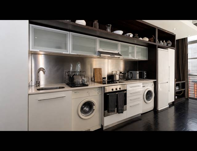 1 BEDROOM APARTMENT TO LET IN CAPE TOWN CITY CENTRE